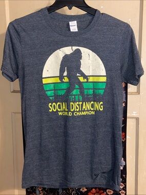 BIGFOOT GREEN SUNSET TEE Social Distancing UNISEX